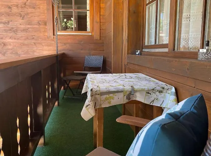 Haus Lukaswinkl شقة