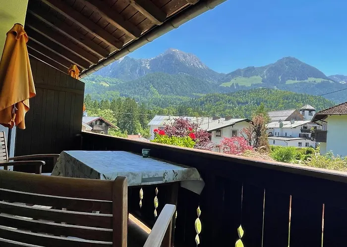 Haus Lukaswinkl شقة
