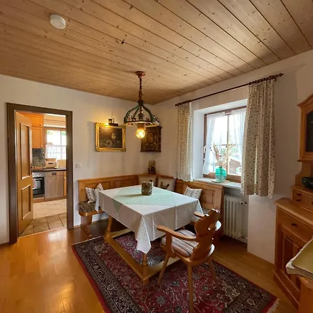 Haus Lukaswinkl * Schoenau am Koenigsee